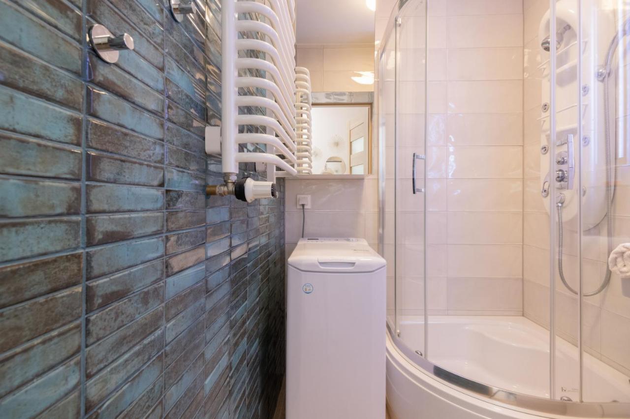 Mokotow Apartments Reytan By Noclegi Renters Warszawa Exteriör bild